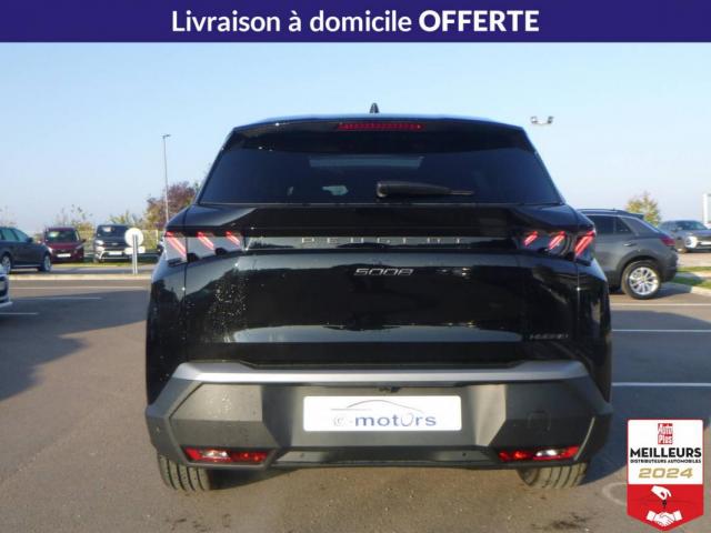 Peugeot 5008 image 1