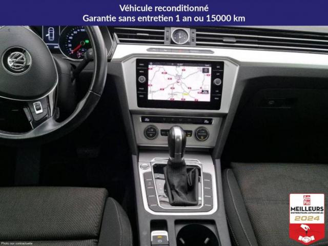 Volkswagen Passat image 1