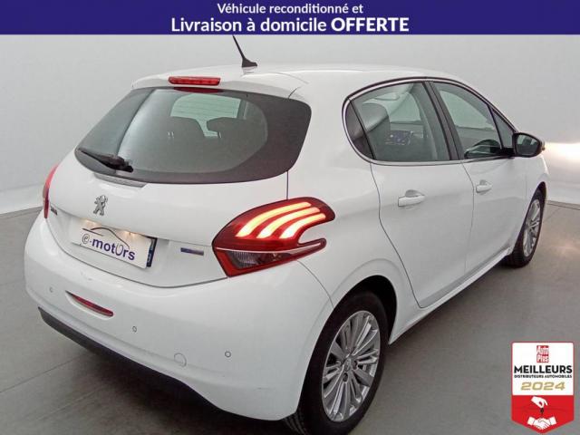 Peugeot 208 image 6