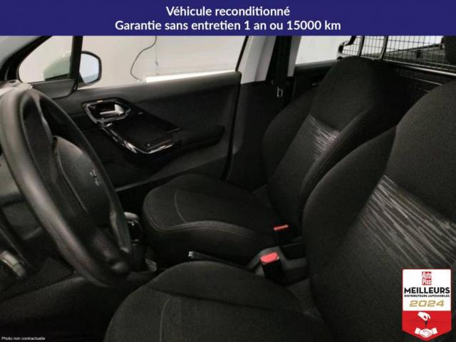Peugeot 208 image 4