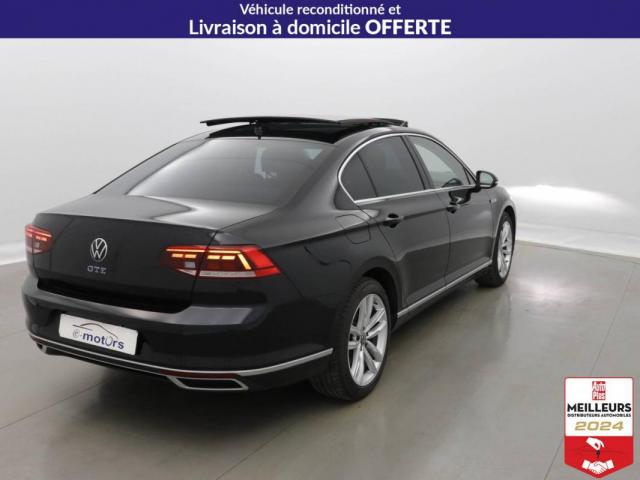 Volkswagen Passat image 2