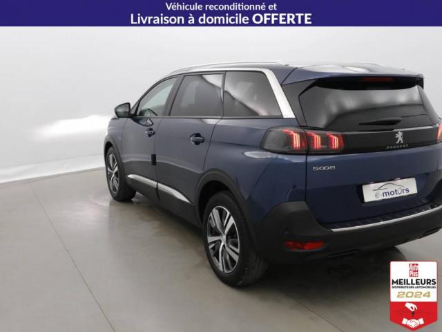 Peugeot 5008 image 1