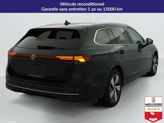 Volkswagen Passat image 8