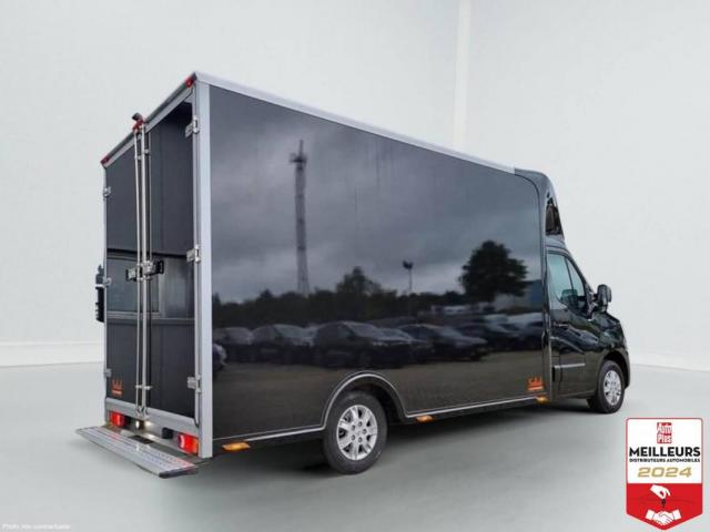 Renault Master image 1