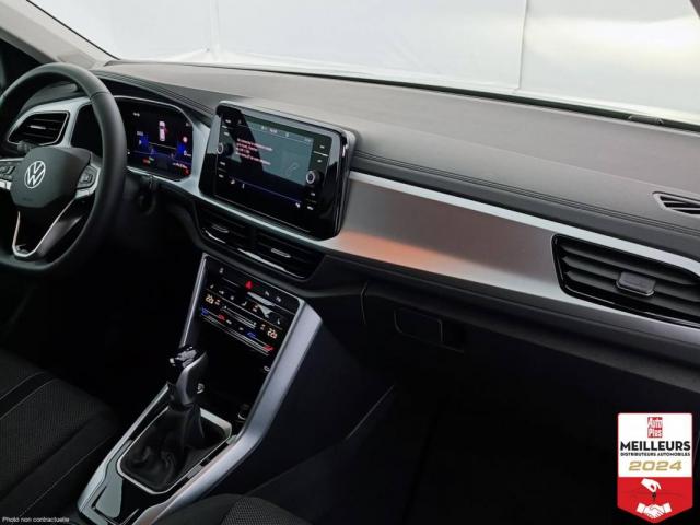 Volkswagen T-Roc image 2