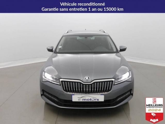 Skoda Superb Combi image 7