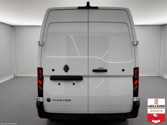 Renault Master image 1