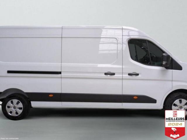 Renault Master image 1