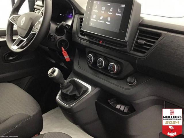 Renault Trafic image 4
