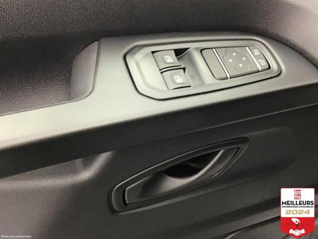 Renault Trafic image 2