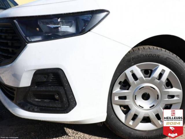 Ford Transit Connect image 7