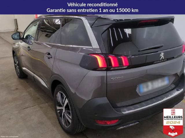 Peugeot 5008 image 1
