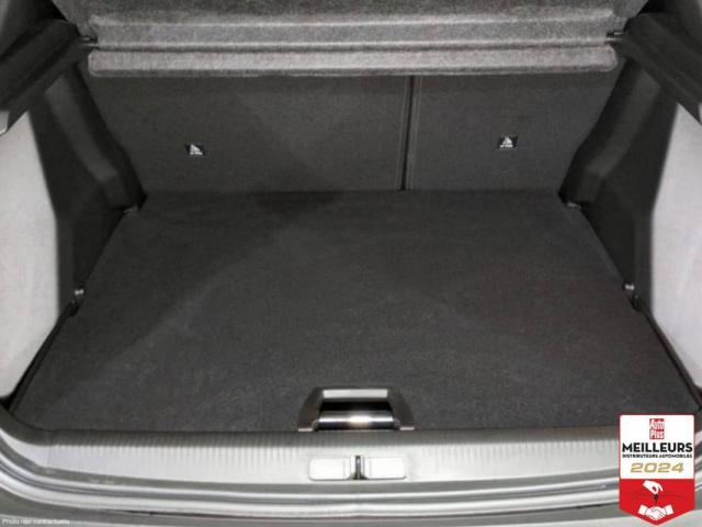 Peugeot 2008 image 8