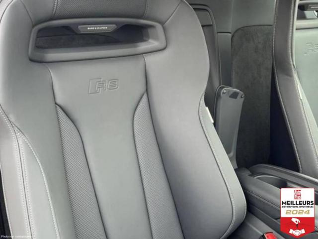 Audi R8 Spyder image 9