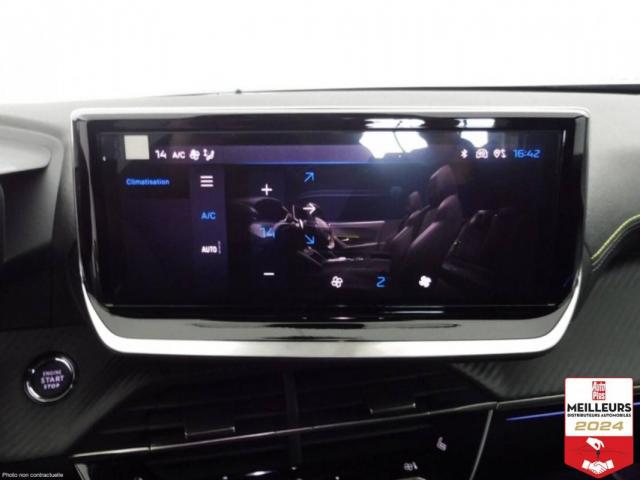 Peugeot 2008 image 1