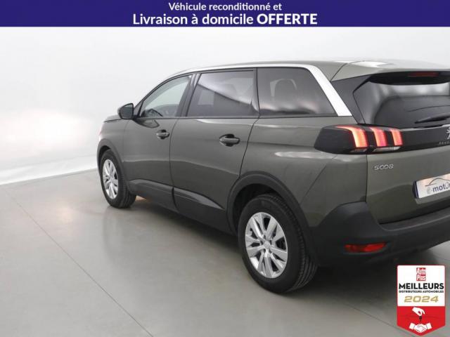 Peugeot 5008 image 1