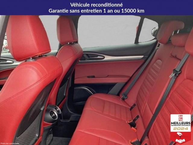 Alfa Romeo Stelvio image 9