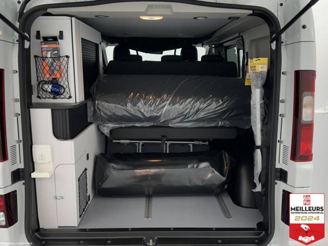 Renault Trafic image 2