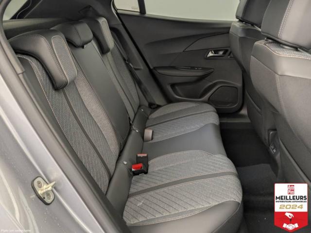 Peugeot 2008 image 1