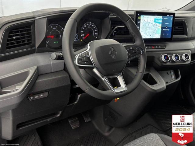 Renault Master image 1