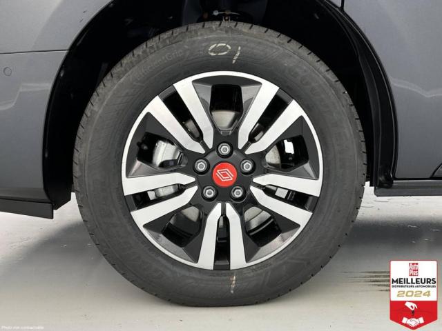 Renault Trucks Trafic image 6