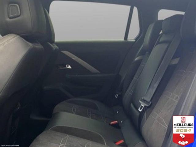 Opel Astra Sports Tourer image 1