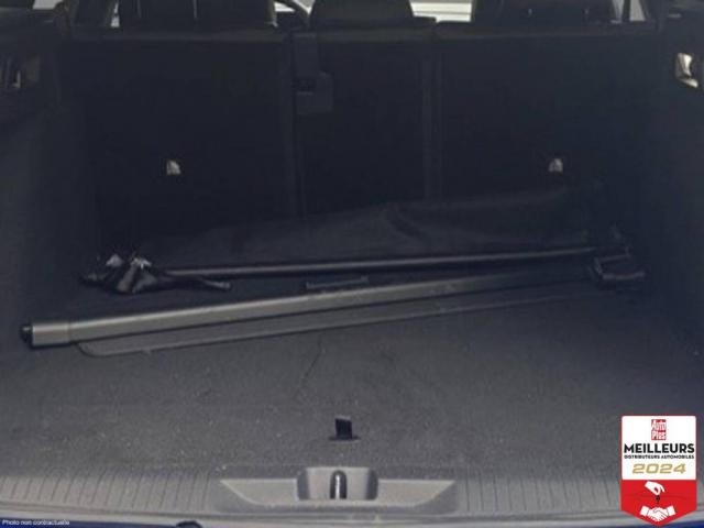 Opel Astra Sports Tourer image 2