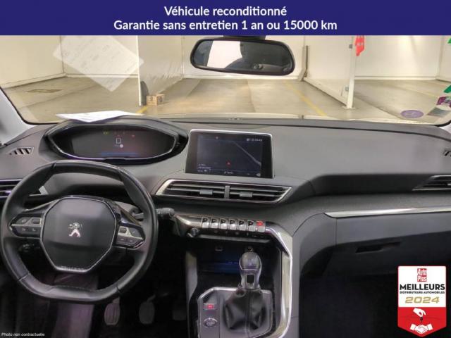 Peugeot 5008 image 1