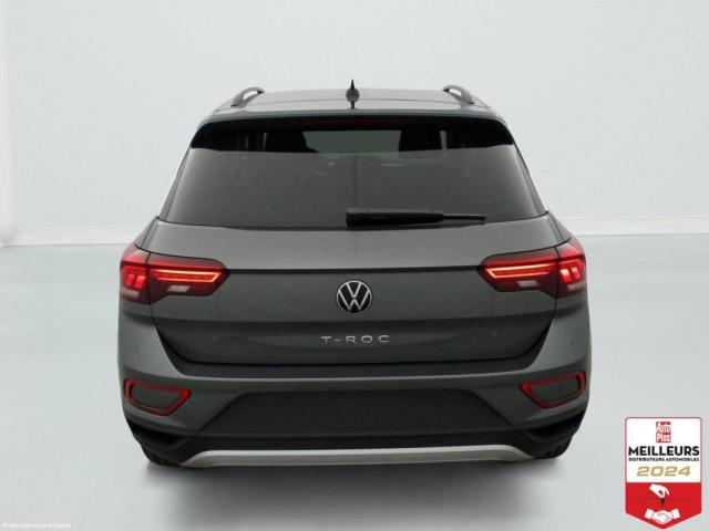 Volkswagen T-Roc image 9