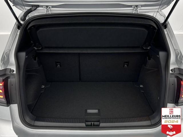 Volkswagen T-Cross image 3