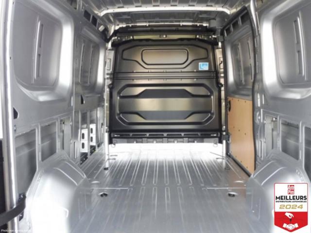 Renault Master image 7