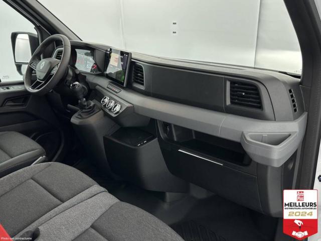 Renault Master image 1