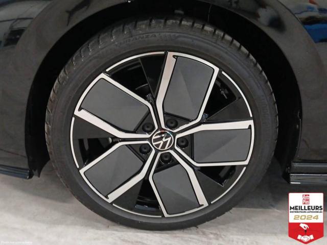 Volkswagen Golf image 4