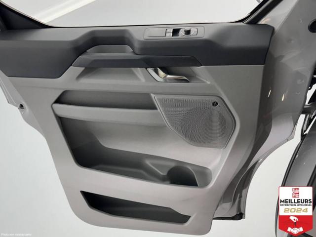 Ford Transit image 3