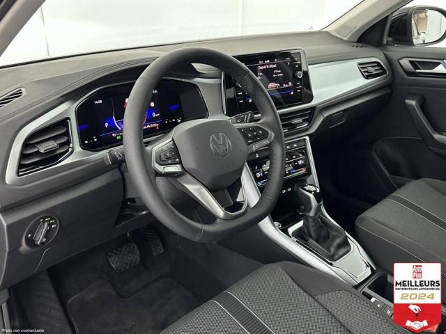 Volkswagen T-Roc image 2