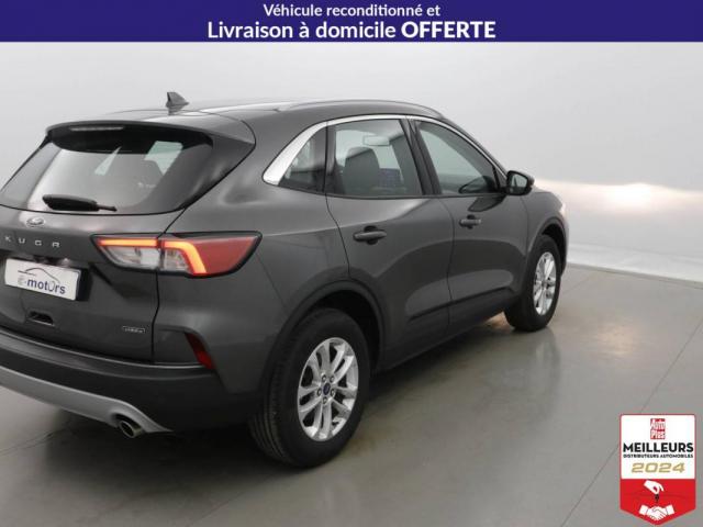 Ford Kuga image 2