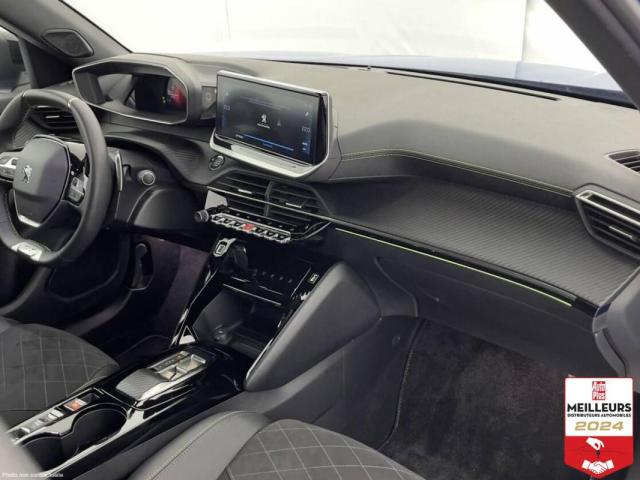 Peugeot 2008 image 8