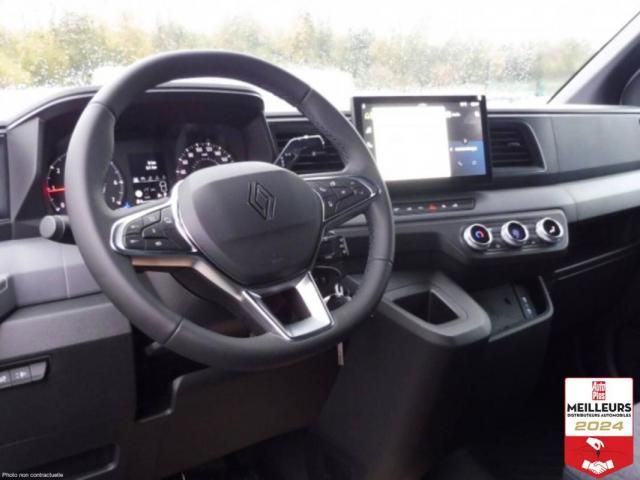 Renault Master image 2