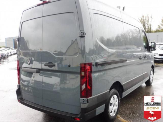 Renault Master image 1