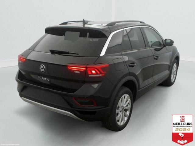 Volkswagen T-Roc image 6