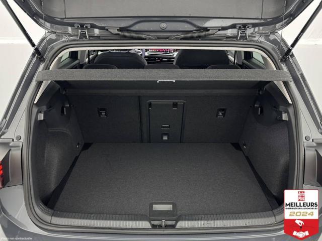 Volkswagen Golf image 9