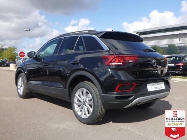 Volkswagen T-Roc image 2