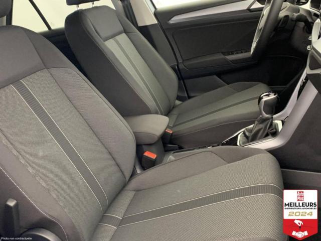 Volkswagen T-Roc image 7