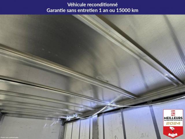 Nissan Interstar image 8