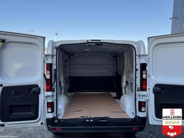 Renault Trafic image 3