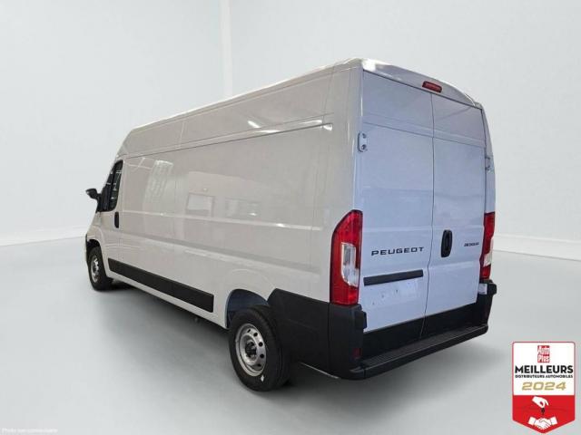 Peugeot Boxer image 1