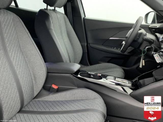 Peugeot 2008 image 1