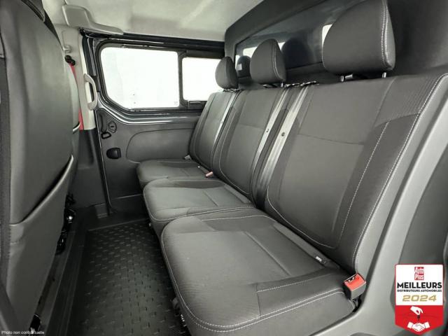 Renault Trucks Trafic image 3