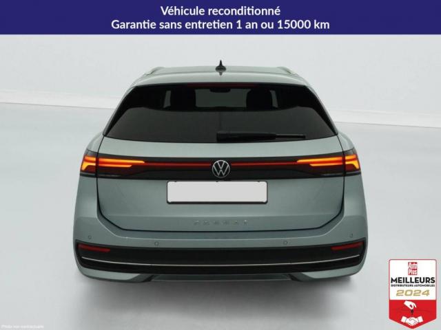 Volkswagen Passat image 1