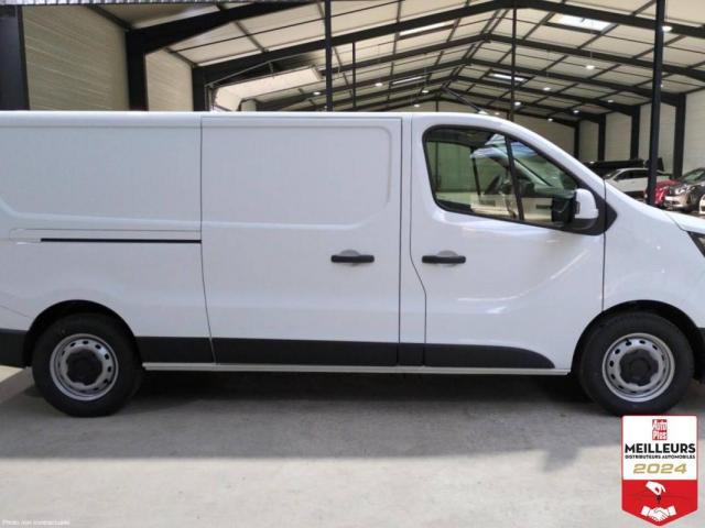 Renault Trafic image 8